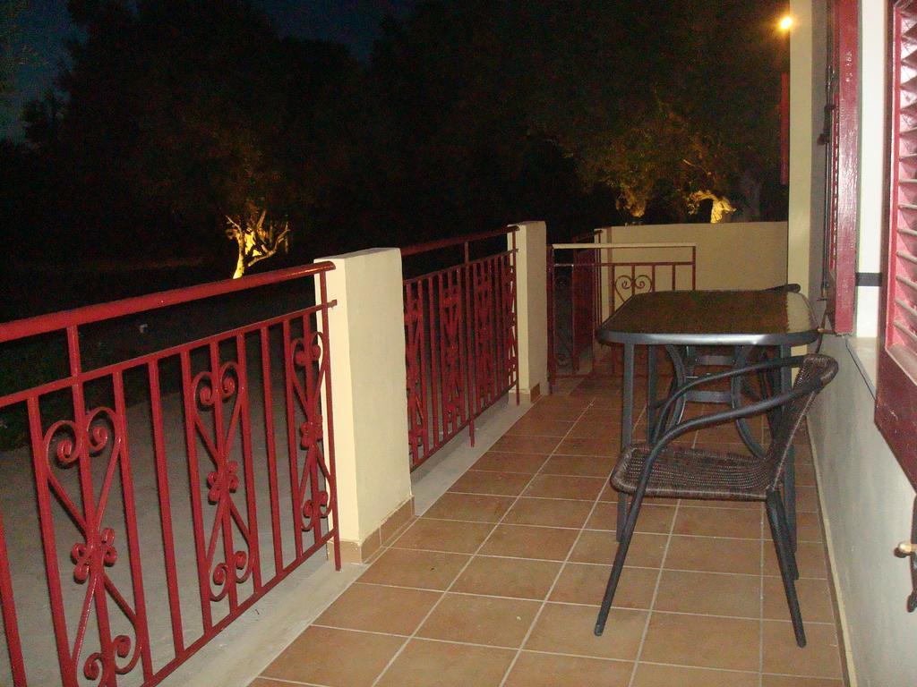 To Agridi Apartment Tsoukaládhes Exterior foto